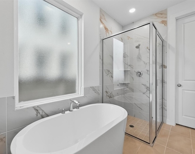 3238 Kindred Way - Photo Thumbnail 41