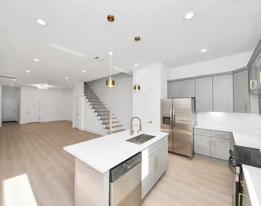 8601 Amadwe Street - Photo Thumbnail 12