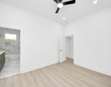 8601 Amadwe Street - Photo Thumbnail 31