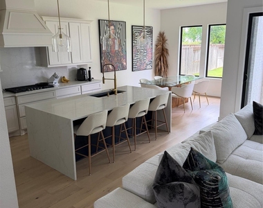 10614 Kingston Spring - Photo Thumbnail 5