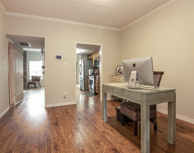 1802 Stoney Brook Drive - Photo Thumbnail 15