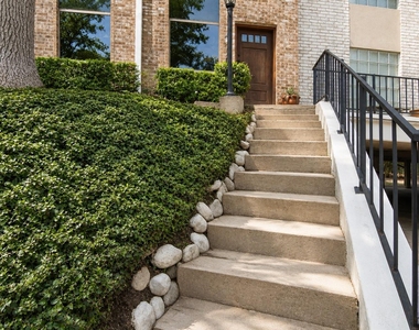 1802 Stoney Brook Drive - Photo Thumbnail 1