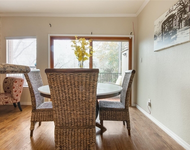 1802 Stoney Brook Drive - Photo Thumbnail 11
