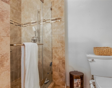1802 Stoney Brook Drive - Photo Thumbnail 18