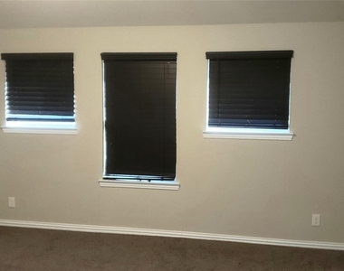8723 W Crescent Lake Circle - Photo Thumbnail 20