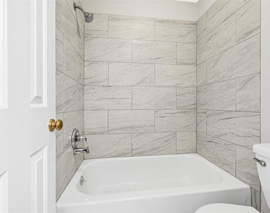 10323 Emerald Pine Drive - Photo Thumbnail 21