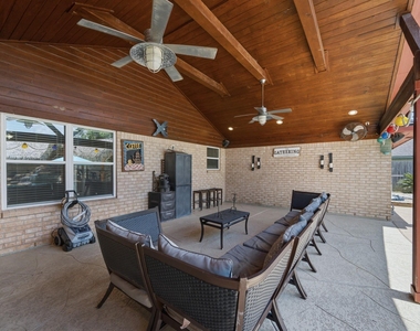 2607 Brom Bones Boulevard - Photo Thumbnail 1