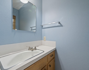 2607 Brom Bones Boulevard - Photo Thumbnail 26