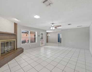 2607 Brom Bones Boulevard - Photo Thumbnail 18