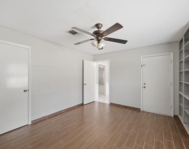 2607 Brom Bones Boulevard - Photo Thumbnail 28