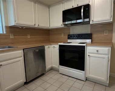 11614 Inga Lane - Photo Thumbnail 9