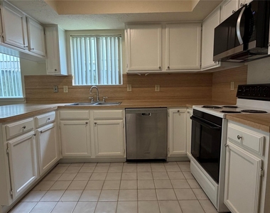 11614 Inga Lane - Photo Thumbnail 10