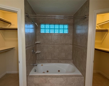 11614 Inga Lane - Photo Thumbnail 16