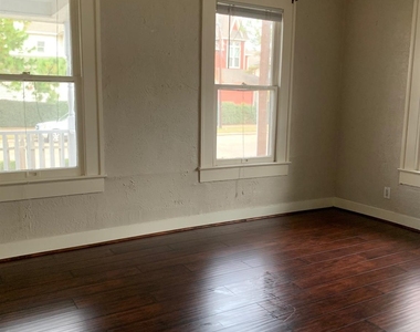 908 W 23rd Street - Photo Thumbnail 12