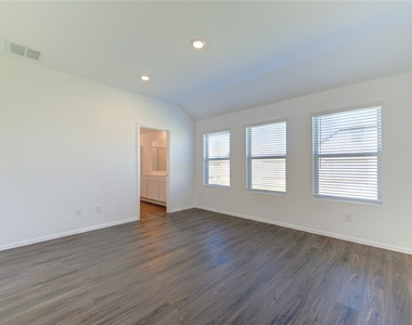 5023 Lavaridge Lane - Photo Thumbnail 43