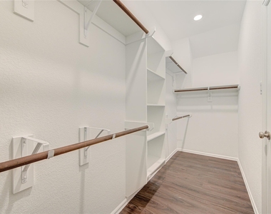 5023 Lavaridge Lane - Photo Thumbnail 48