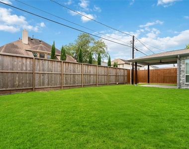 1303 Gardenia Drive - Photo Thumbnail 32