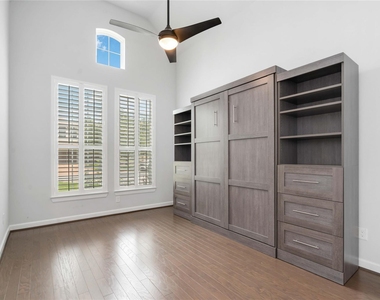 1303 Gardenia Drive - Photo Thumbnail 16