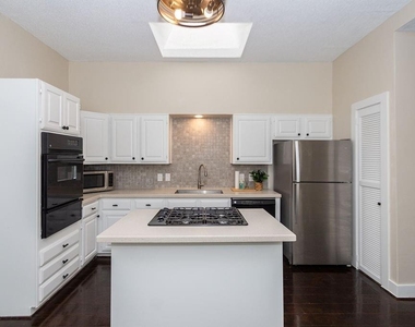 3909 Barnes Street - Photo Thumbnail 5
