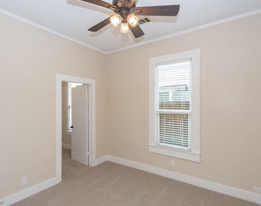 3909 Barnes Street - Photo Thumbnail 9