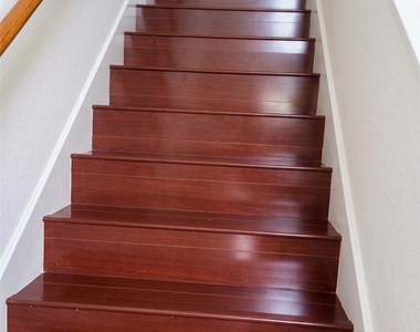 2032 Creek Shore Lane - Photo Thumbnail 9