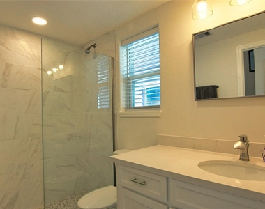 14146 Miramar Drive - Photo Thumbnail 10