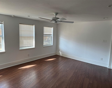 6944 Burgess Street - Photo Thumbnail 14