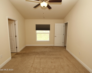 1034 Breakaway Trail - Photo Thumbnail 12