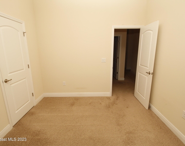 1034 Breakaway Trail - Photo Thumbnail 19