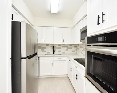 2600 Bellefontaine Street - Photo Thumbnail 16