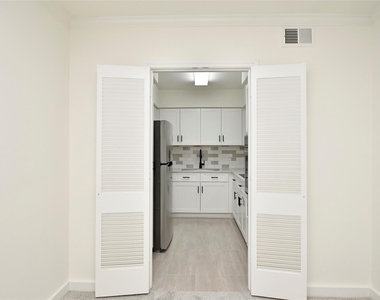 2600 Bellefontaine Street - Photo Thumbnail 21