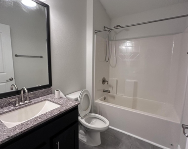 4140 Aria Drive - Photo Thumbnail 23