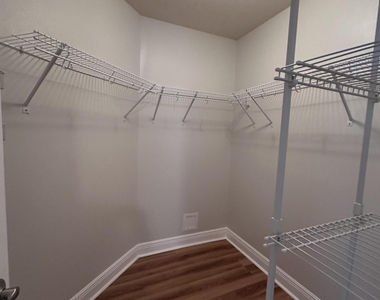 4140 Aria Drive - Photo Thumbnail 18