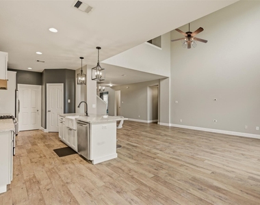 14127 Austin Hollow Court - Photo Thumbnail 17