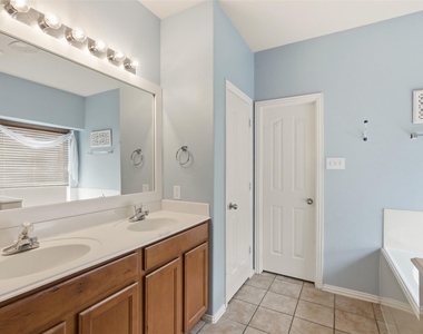 14127 Austin Hollow Court - Photo Thumbnail 20