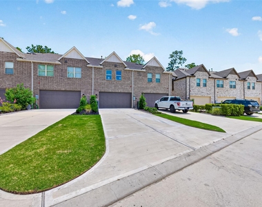 2638 Woodforest Parkway N - Photo Thumbnail 30