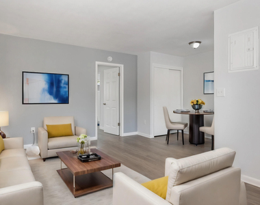 115 W Seminole Avenue - Photo Thumbnail 1