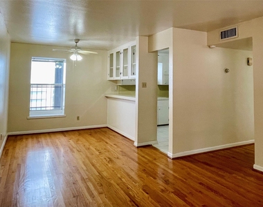 3420 Mount Vernon Street - Photo Thumbnail 1