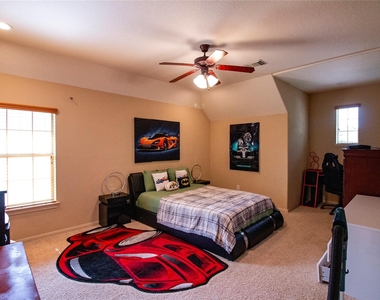 19509 N Comal River Drive - Photo Thumbnail 33