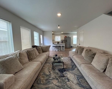 20910 Linhope Lane - Photo Thumbnail 4