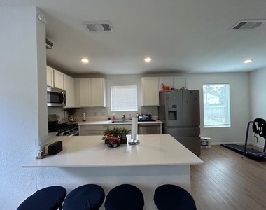 20910 Linhope Lane - Photo Thumbnail 7
