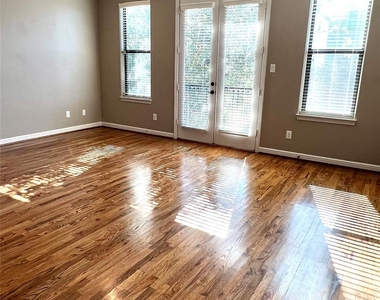 1818 Edwards Street - Photo Thumbnail 29