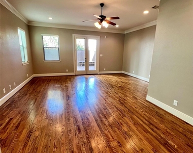 1818 Edwards Street - Photo Thumbnail 10