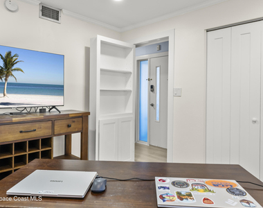 5050 Ocean Beach Boulevard - Photo Thumbnail 4