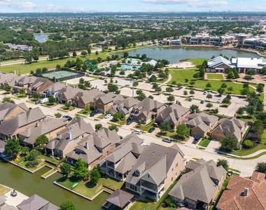 17918 Olde Oaks Estate Court - Photo Thumbnail 5