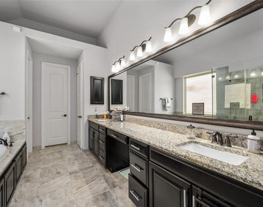 17918 Olde Oaks Estate Court - Photo Thumbnail 19