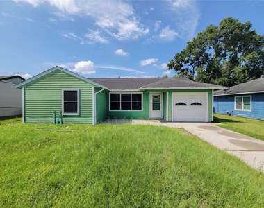 12226 Dorwayne Court - Photo Thumbnail 4