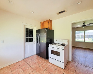 12226 Dorwayne Court - Photo Thumbnail 12