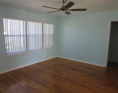 12226 Dorwayne Court - Photo Thumbnail 2