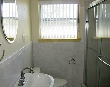 12226 Dorwayne Court - Photo Thumbnail 7